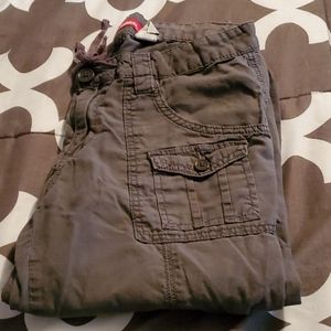 Union Bay cargo capris